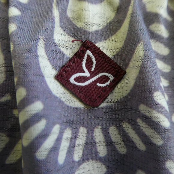 prAna Yoga Meadow Top Plum Performance Slub Jersey Shelf Bra Strappy Back USA XS - Picture 6 of 8